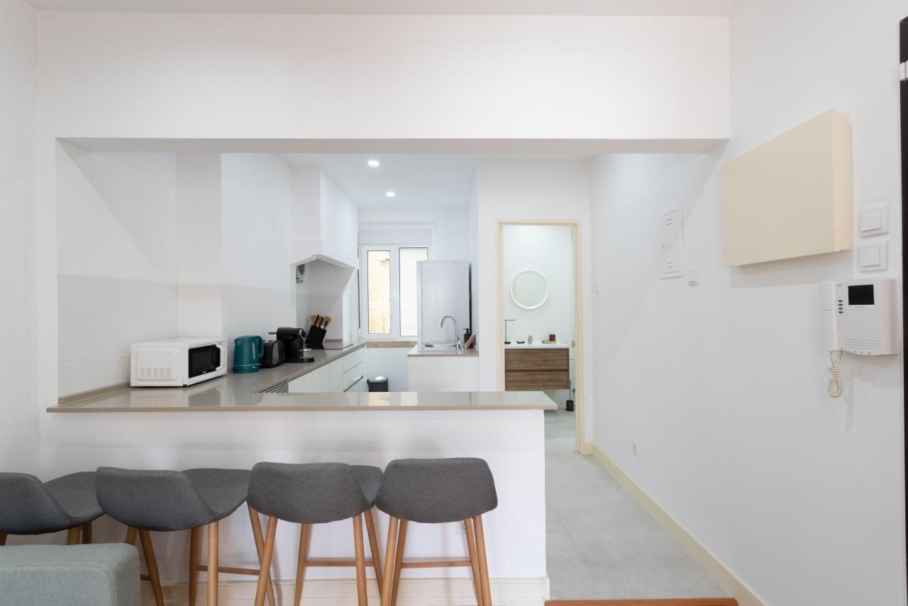 Flh Downtown Central Flat With Balcony Lisbon Exterior photo